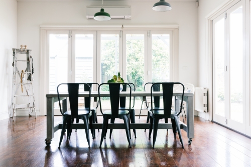 bifold door Mile End
